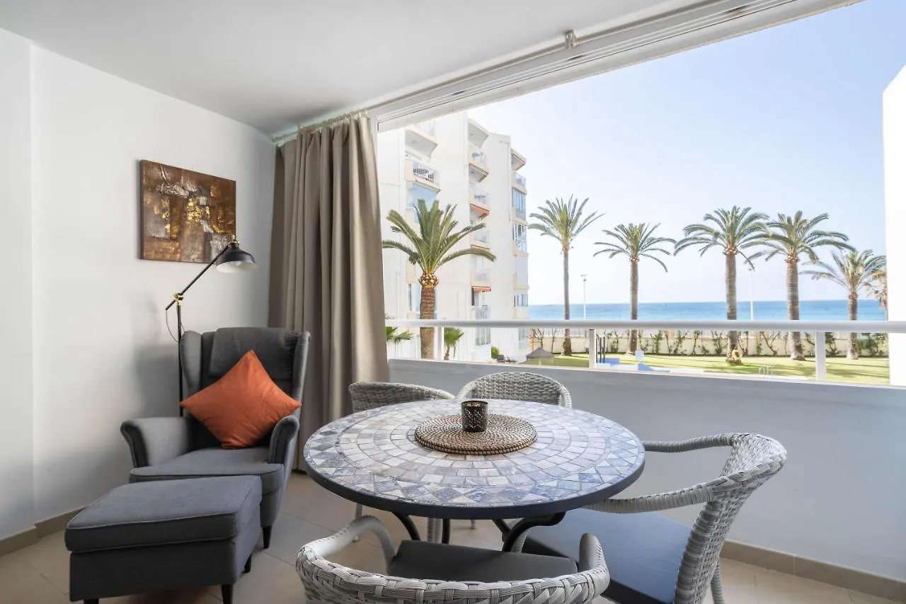 A214 Chic Front Line Apartment Nerja