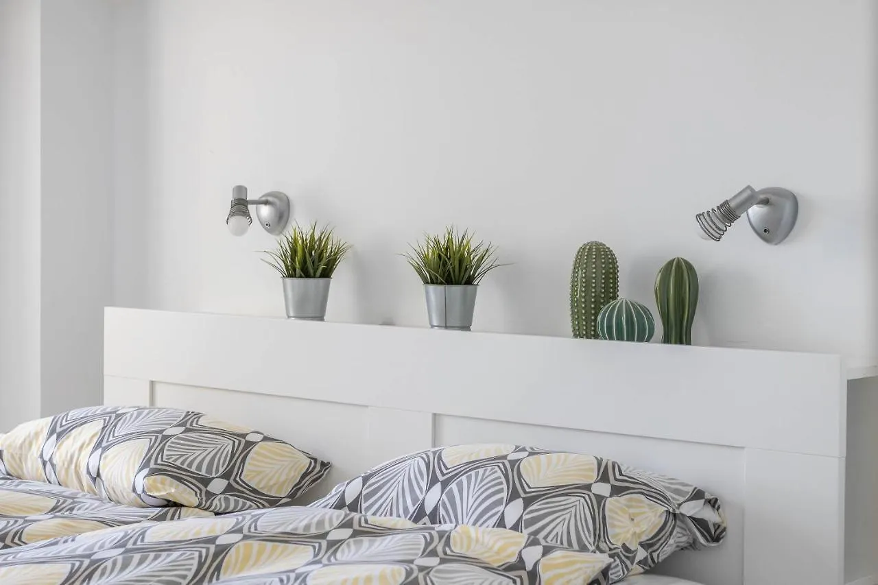 A214 Chic Front Line Apartment Nerja